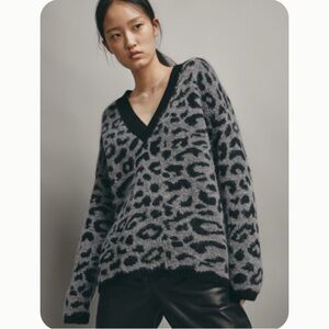 Massimo Dutti Wool Mohair Blend Knit Oversized Sweater XS V Neck Italian Yarn